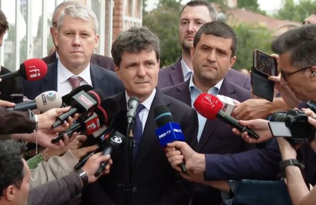 Președintele Nicușor Dan a fost huiduit la Galați, după incidentul cu drona: „Demisia!“ Video