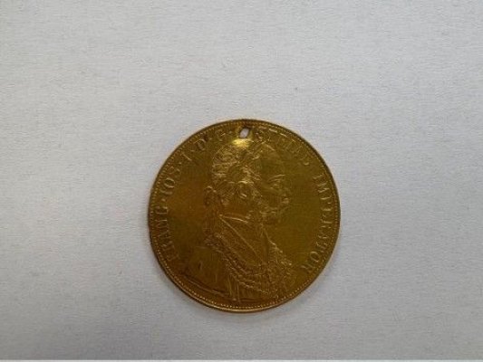 ANAF Constanța vinde la licitație o monedă de aur emisă în anul 1915. Vezi cu cât!