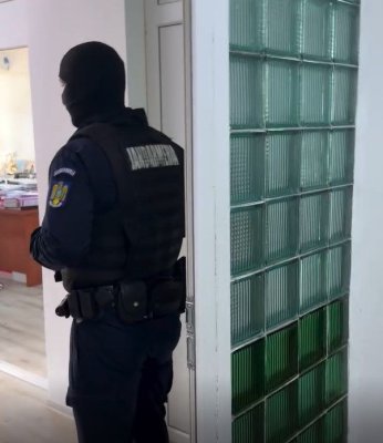 Percheziții DNA la Consiliul Județean Brăila și la clubul HC Dunărea. Vizat este și ginerele lui Mihai Tudose. Video