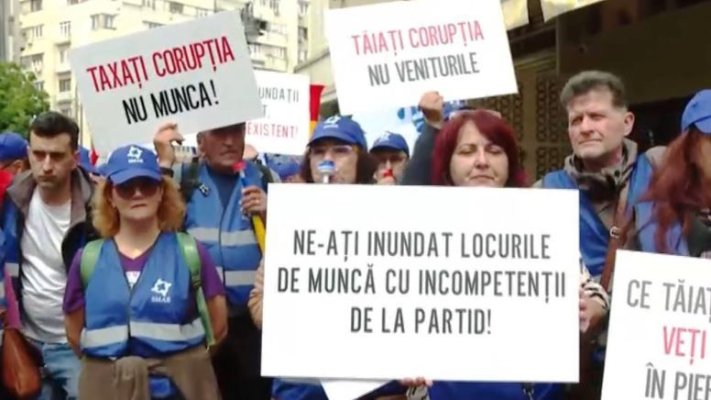 Protest la Apele Române. Ministra Diana Buzoianu spune că reforma este inevitabilă