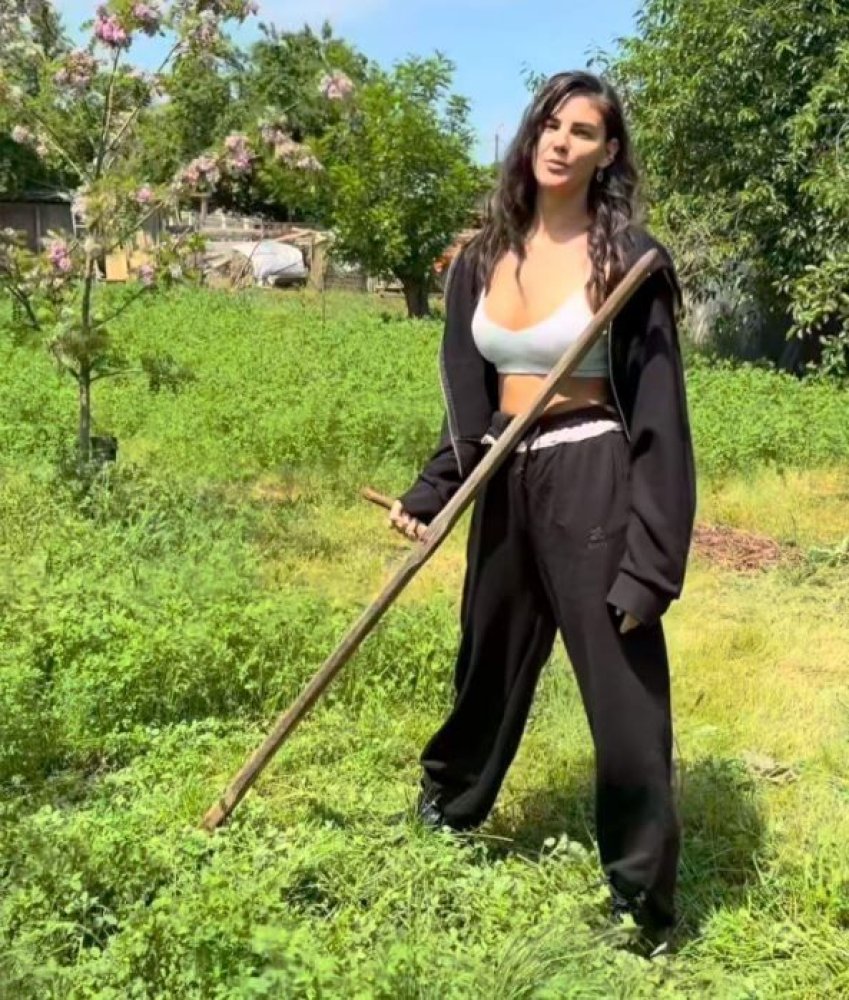 Ramona Olaru, asa cum nu ai mai vazut-o! Asistenta de la Neatza a fost surprinsa in ipostaze neasteptate