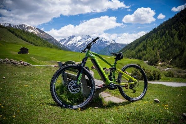 Pedalezi sau nu pedalezi? Ghidul celor care vor să simtă fiecare drum