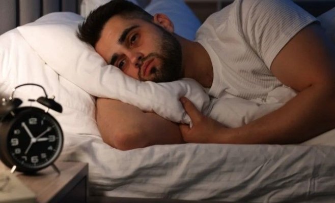  Specialiștii explică metodele care îți pot „reseta” creierul pentru un somn rapid și odihnitor