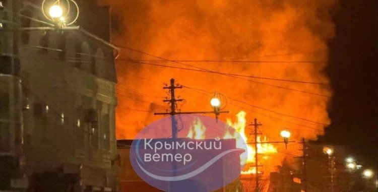 Ucraina, bombardamente masive în Crimeea și asupra depozitelor petroliere