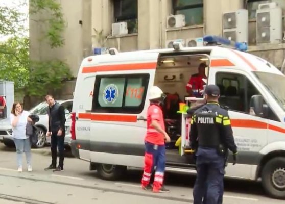 Incident la Ministerul Trasporturilor - Un lift în care se aflau șapte persoane a căzut în gol. Video
