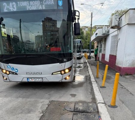 Se șterge și ultima filă din istoria Constanței. CT BUS demolează fosta hală de tramvaie de pe strada Industrială
