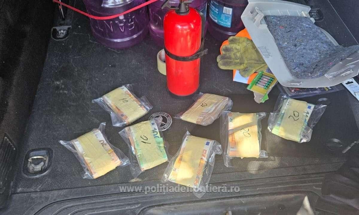 Un ucrainean urmarit international avea ascunsi peste 300.000 de euro intr-un microbuz Un ucrainean urmarit international avea ascunsi peste 300.000 de euro intr-un microbuz