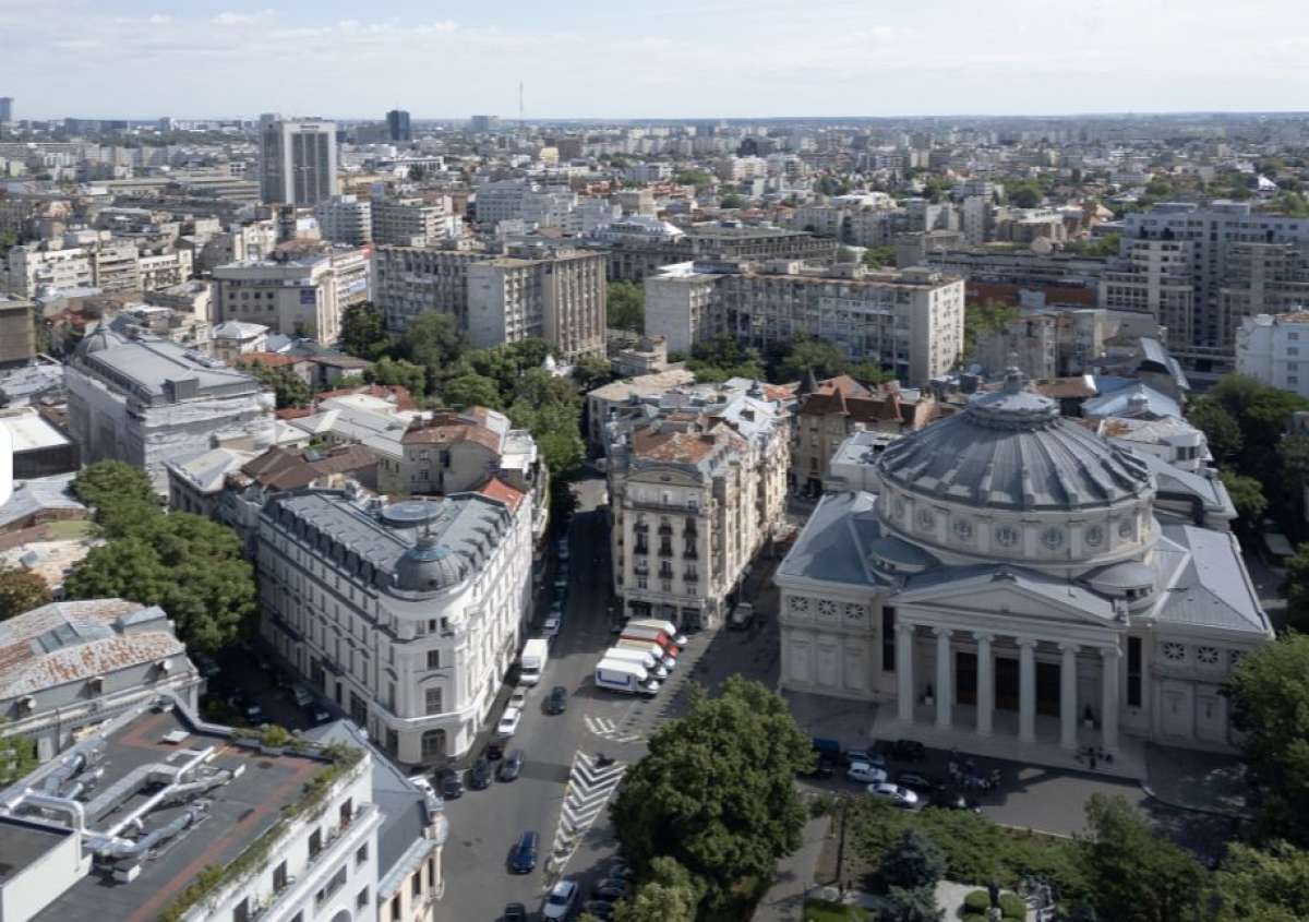 Proprietarii Murfatlar cauta bani sa cumpere mai multe apartamente din cladirea istorica de langa Ateneul Roman Proprietarii Murfatlar cauta bani sa cumpere mai multe apartamente din cladirea istorica de langa Ateneul Roman