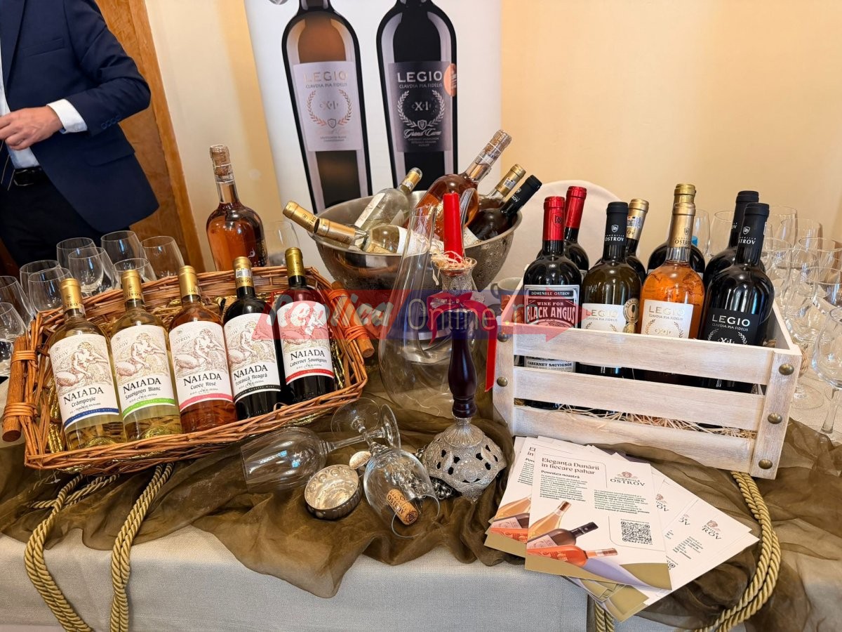 Specialistii din industria ospitalitatii, turismului si gastronomiei si-au dat intalnire pe litoral, la Hotel Iaki din Mamaia. Video