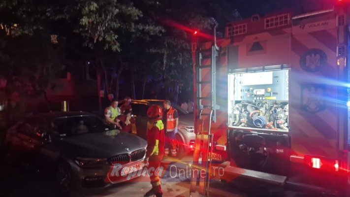 Incendiu la un apartament de pe aleea Hortensiei. 13 persoane au fost evacuate