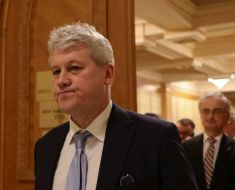 Predoiu declanșează ofensiva politică: Mesaj dur pentru Bolojan și Țoiu după modelul de succes din Italia și Grecia