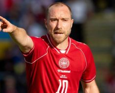 Christian Eriksen a acceptat încetarea contractului cu Wolfsburg, la aproape patru luni după ce s-a prăbuşit pe teren la un meci Christian Eriksen a acceptat încetarea contractului cu Wolfsburg, la aproape patru luni după ce s-a prăbuşit pe teren la un meci