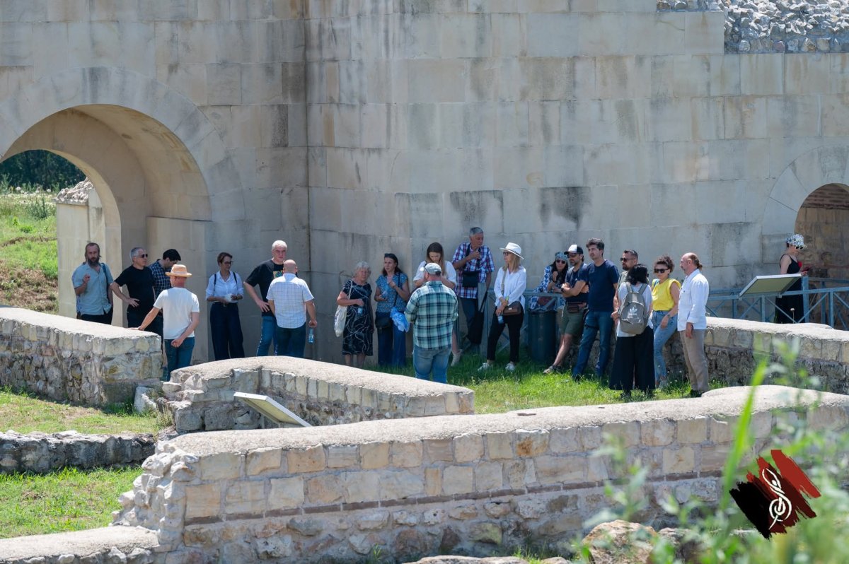 Trei zile dedicate patrimoniului, identitatii si culturii dobrogene la Conferinta Internationala „Datina: O lume veche intr-o lume noua” Trei zile dedicate patrimoniului, identitatii si culturii dobrogene la Conferinta Internationala „Datina: O lume veche intr-o lume noua”