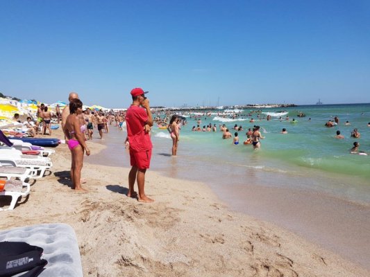 Că tot a venit vara și nu-s turiști... Apele Române a mai scos la licitație câteva sectoare de plajă