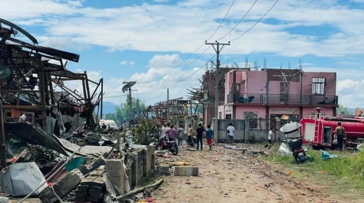 Cel puţin 55 de persoane au murit şi alte zeci au fost rănite într-o explozie devastatoare produsă într-un depozit din Myanmar. Video