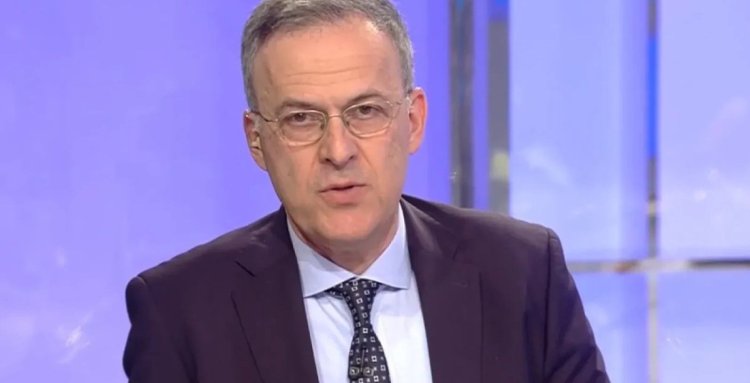 Jurnalistul Răzvan Dumitrescu și-a anunțat, în direct, plecarea de la Antena 3 CNN. Video