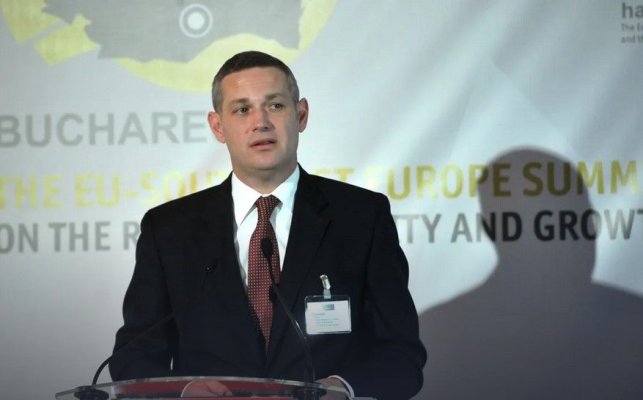 Cine va fi cel de-al treilea vicepremier din Cabinetul condus de către Eugen Tomac