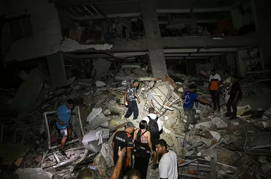 Imagini apocaliptice, cu zeci de mii de morti! Doua cutremure succesive de 7,5  grade pe scara Richter au devastat Venezuela. Video