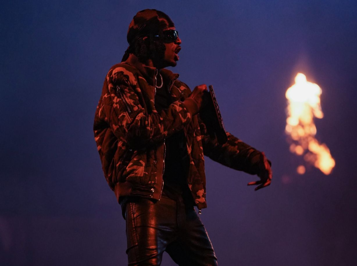 Beach, Please! Ziua 3: Playboi Carti, Yeat, Ski Mask the Slump God si RAVA au incins atmosfera in Costinesti! Video Beach, Please! Ziua 3: Playboi Carti, Yeat, Ski Mask the Slump God si RAVA au incins atmosfera in Costinesti! Video