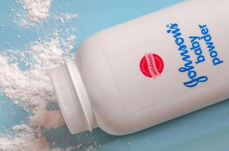 Johnson & Johnson ofera pana la 5,5 miliarde de dolari pentru a solutiona procesele privind pudra pentru bebelusi care ar cauza cancer Johnson & Johnson ofera pana la 5,5 miliarde de dolari pentru a solutiona procesele privind pudra pentru bebelusi care ar cauza cancer