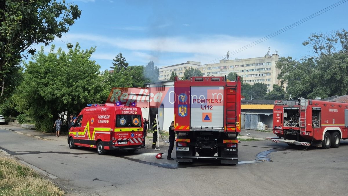 Incendiu in spatele complexului Abator, din cauza unui scurtcircuit electric. Video