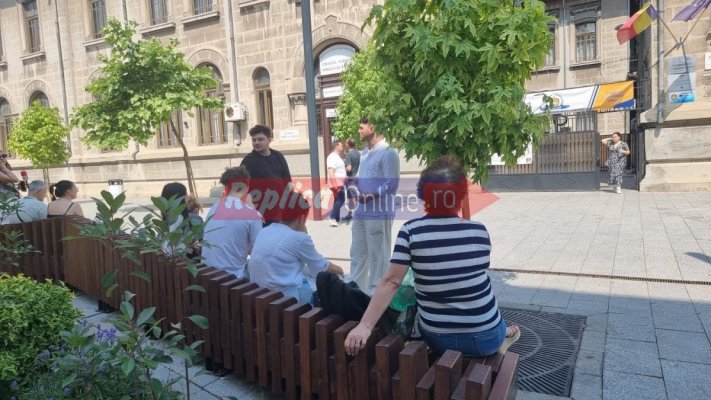 Emoții și încredere după a doua probă de la Bacalaureat. Ce spun elevii la ieșirea din examen. Video