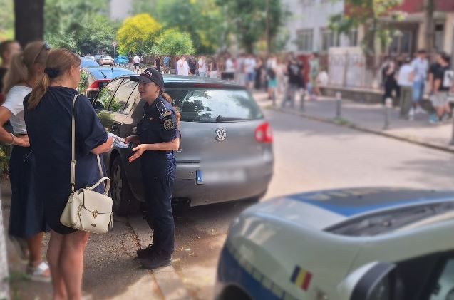 Politistii constanteni au fost alaturi de elevi si parinti in perioada examenelor
