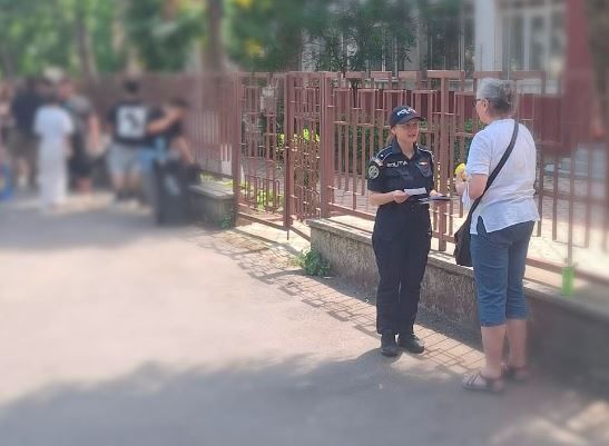 Politistii constanteni au fost alaturi de elevi si parinti in perioada examenelor