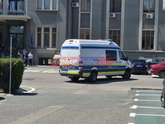 Amenințare cu bombă la Terminalul de pasageri și sediul Portului Constanța! Video