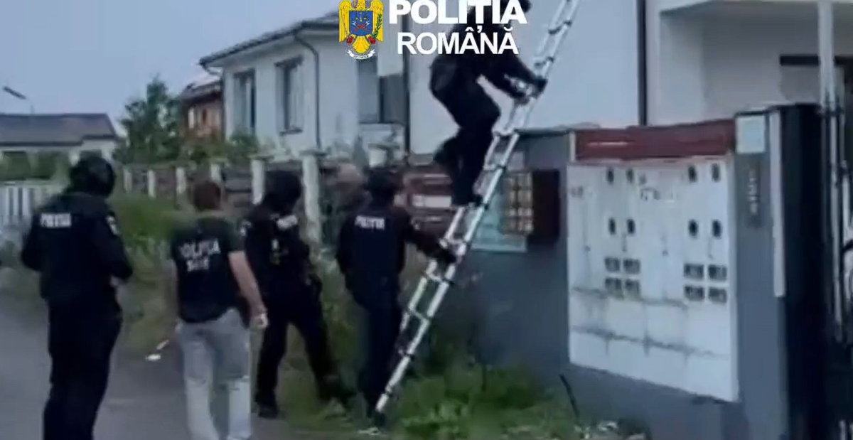 Persoane fara adapost, folosite intr-o schema de inselaciune. Perchezitii in Bucuresti si patru judete. Video Persoane fara adapost, folosite intr-o schema de inselaciune. Perchezitii in Bucuresti si patru judete. Video