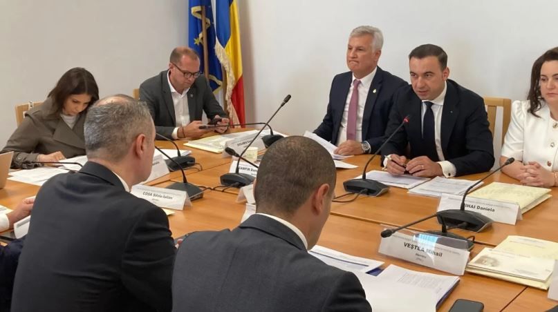 S-a batut palma in Parlament: Prag de 600.000 de lei pentru locuinte cu TVA de 9%