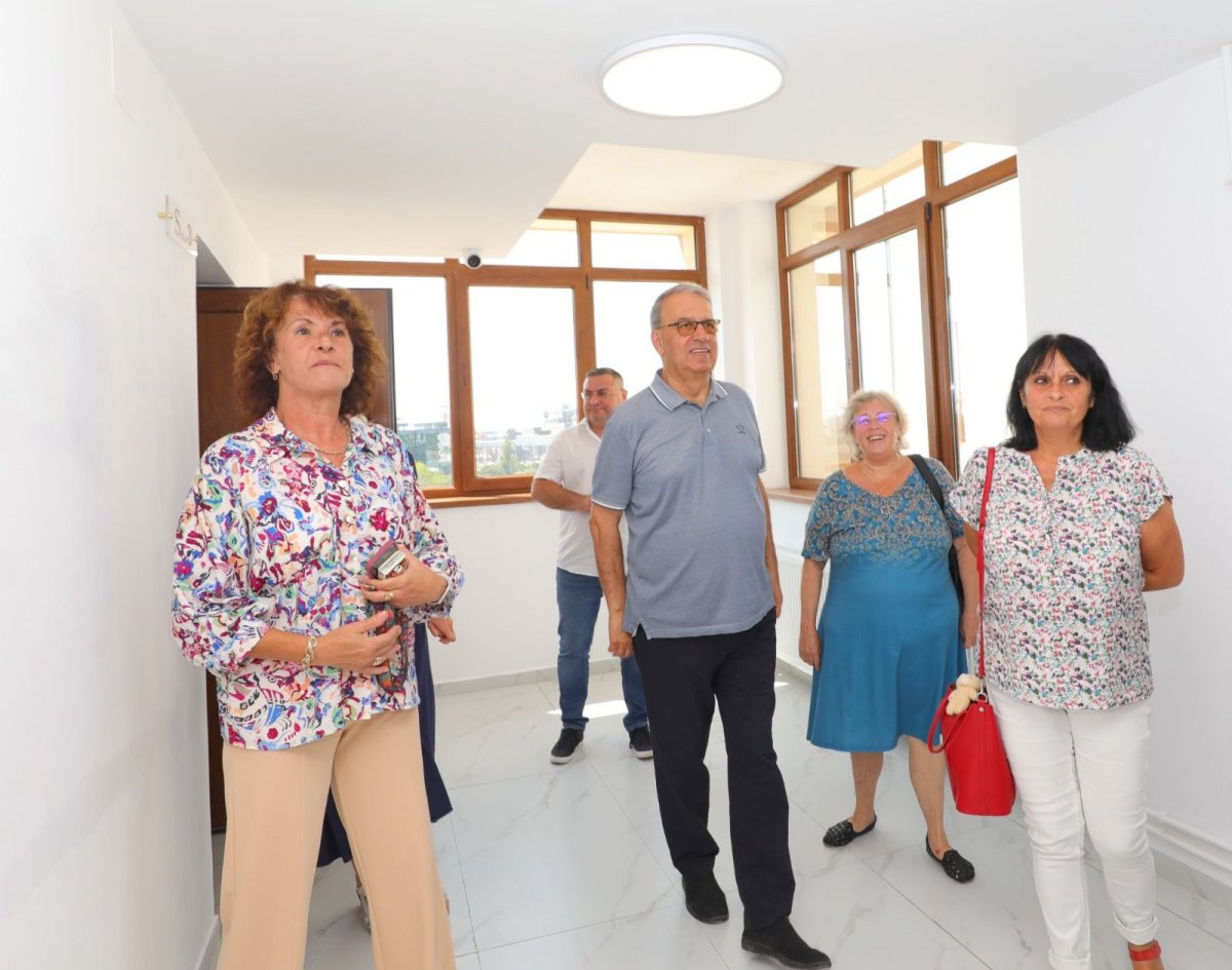 Colegiul National &bdquo;Mihai Eminescu&rdquo; din Constanta are o noua fatada: investitia, de peste 23.000.000 de lei