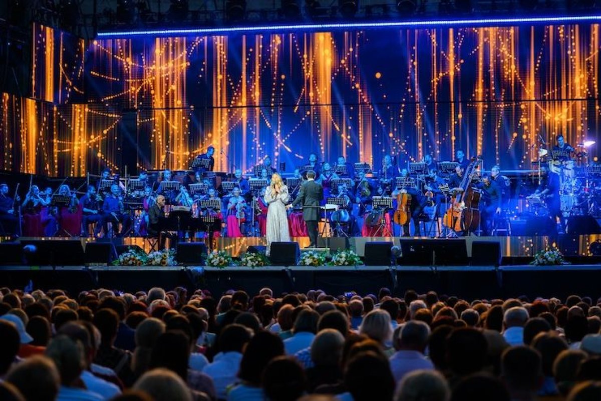 Festivalul National de Muzica Usoara „Mamaia” ajunge la cea de-a 63-a editie! Vezi ce artisti vor canta anul acesta! Festivalul National de Muzica Usoara „Mamaia” ajunge la cea de-a 63-a editie! Vezi ce artisti vor canta anul acesta!