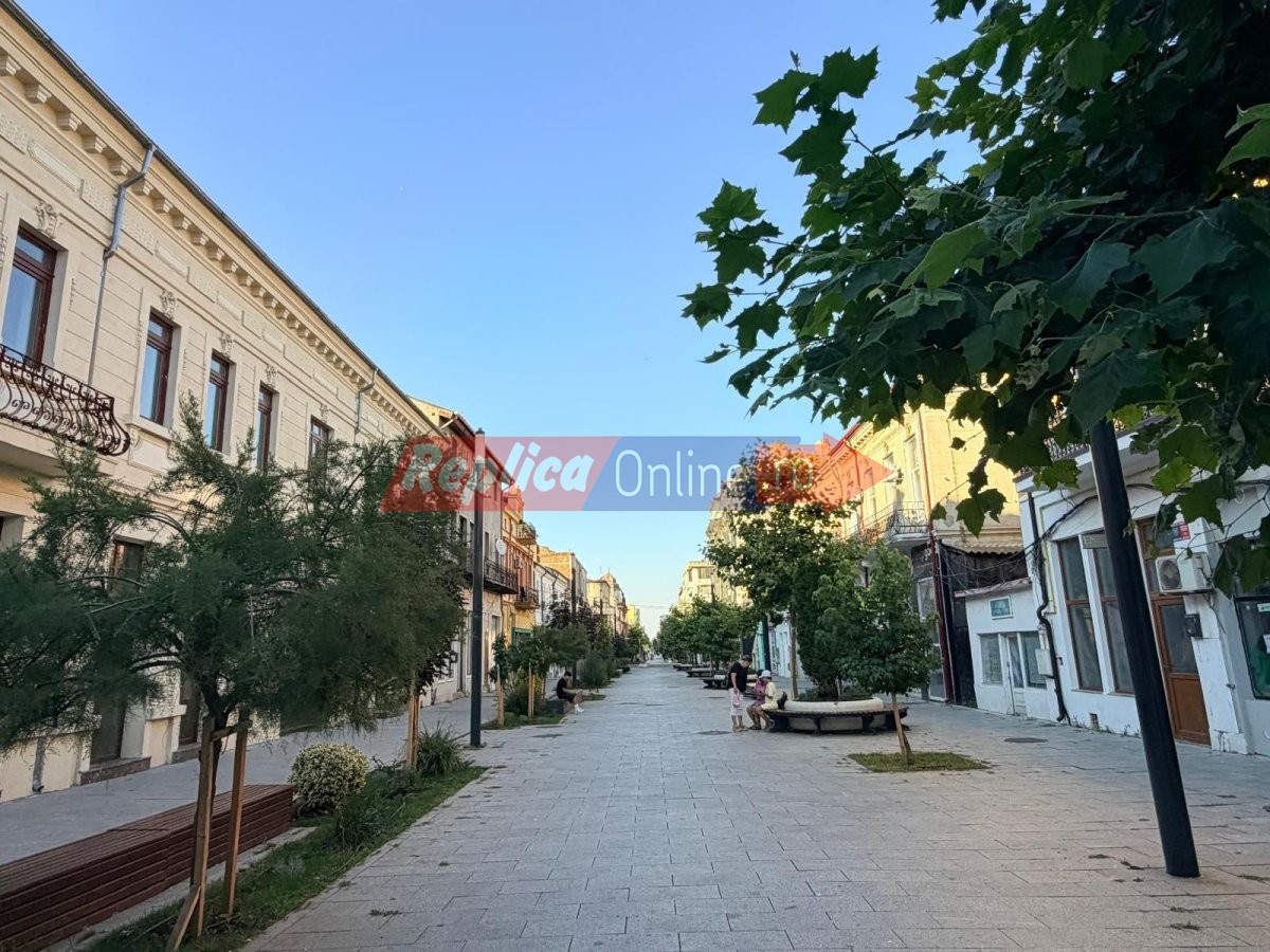 in timp ce bdl. Tomis e furnicar de oameni, str. stefan cel Mare plange dupa pietoni! Video