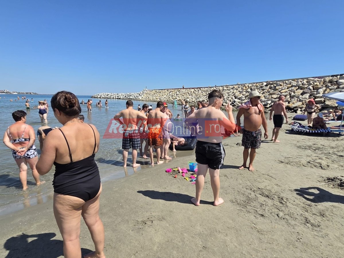 Un tanar a fost scos inconstient din mare, pe plaja Modern din Constanta! Video
