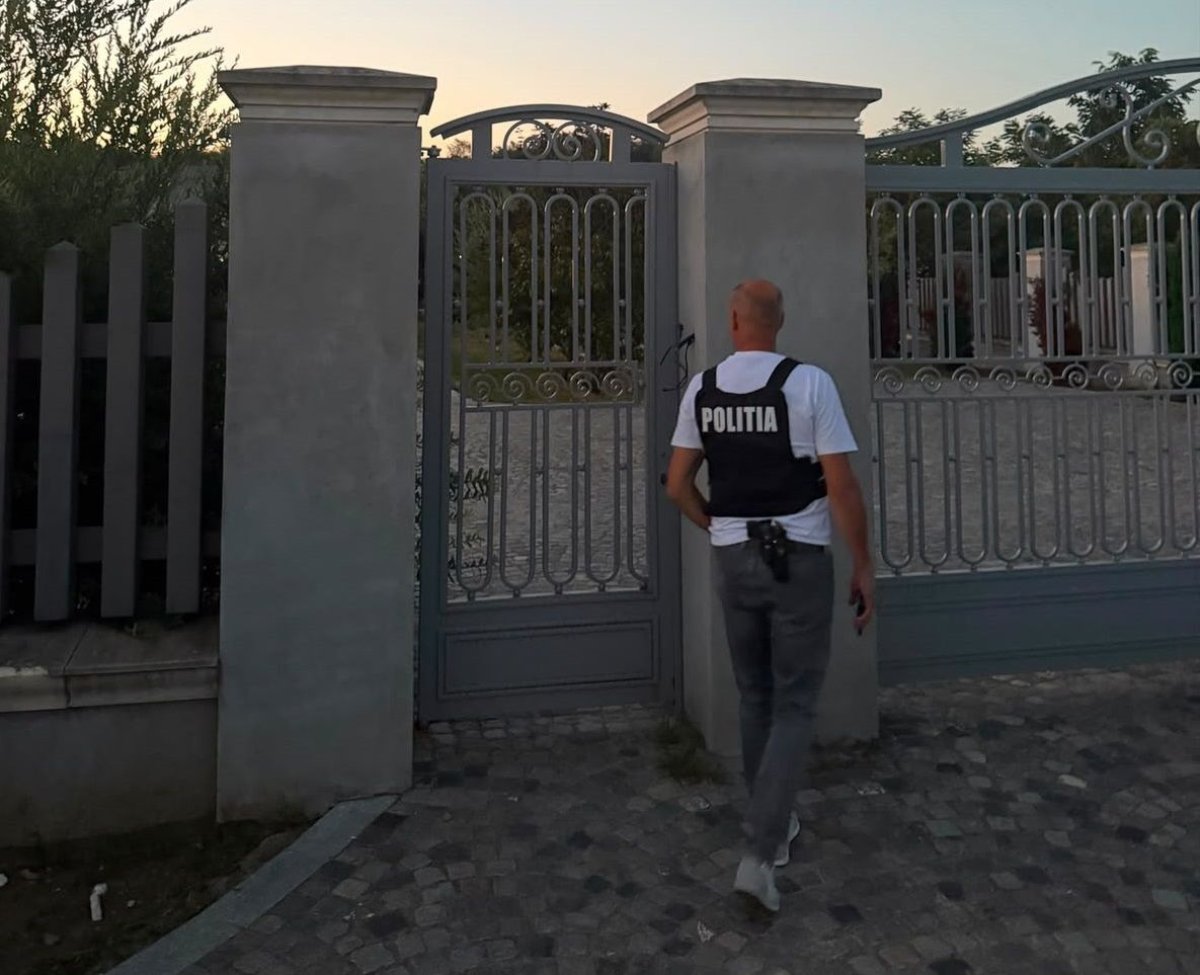 Perchezitii ale politistilor constanteni in Giurgiu si Dambovita, intr-un dosar de inselaciune Perchezitii ale politistilor constanteni in Giurgiu si Dambovita, intr-un dosar de inselaciune
