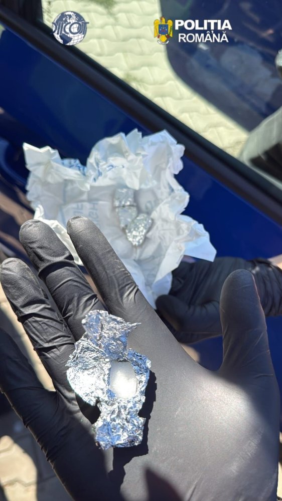 Un agent de politie penitenciara din Tulcea, prins in flagrant de catre DIICOT in timp ce vindea droguri