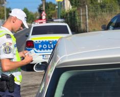 Trei șoferi, cercetați de polițiști în Constanța: doi ar fi condus sub influența alcoolului, unul cu permisul suspendat Trei șoferi, cercetați de polițiști în Constanța: doi ar fi condus sub influența alcoolului, unul cu permisul suspendat