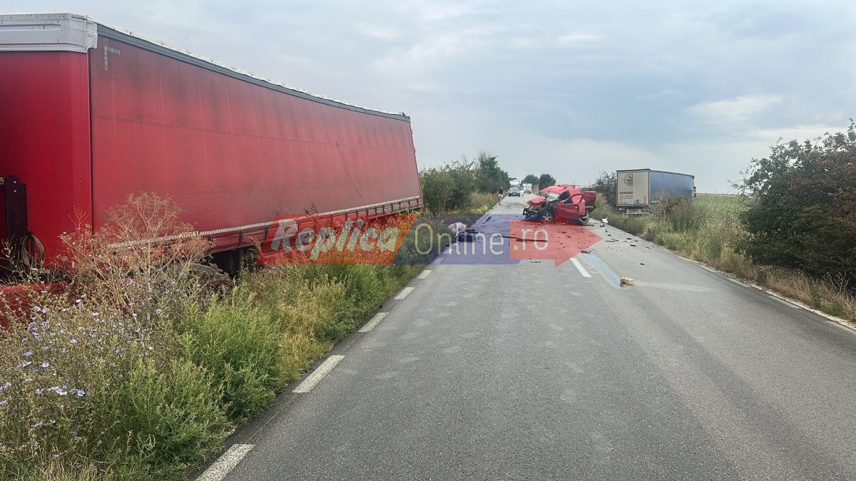 Un sofer a murit, dupa ce a fost prins intre un TIR si o autoutilitara, in apropiere de Ciocarlia de Sus Un sofer a murit, dupa ce a fost prins intre un TIR si o autoutilitara, in apropiere de Ciocarlia de Sus