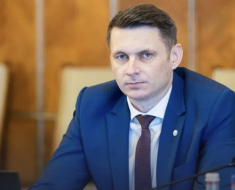 Mircea Abrudean nu demisionează de la șefia Senatului, deși PNL a trecut în opoziție Mircea Abrudean nu demisionează de la șefia Senatului, deși PNL a trecut în opoziție