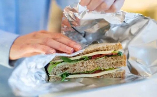 Care sunt produsele care nu trebuie împachetate niciodată în folie de aluminiu