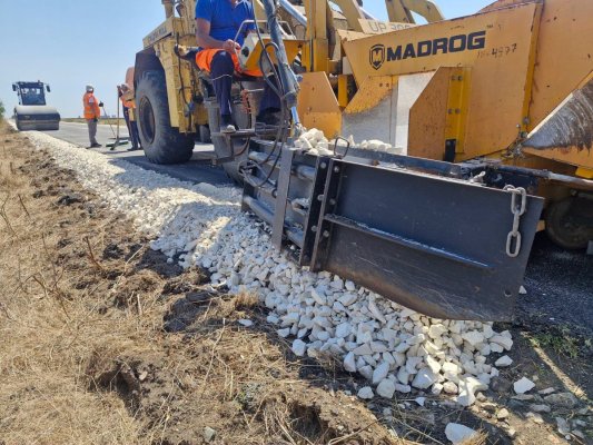 Echipajele Drumuri Județene Constanța S.A. la datorie, în tot județul