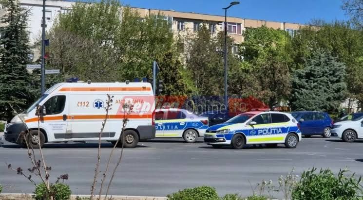 Un pacient de la Spitalul Judetean Constanta s-a aruncat de la etaj, din cauza durerilor! Un pacient de la Spitalul Judetean Constanta s-a aruncat de la etaj, din cauza durerilor!