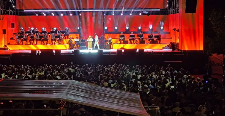 Festivalul Mamaia 2026 continuă cu trei seri dedicate cântecului și dansului popular românesc. Video
