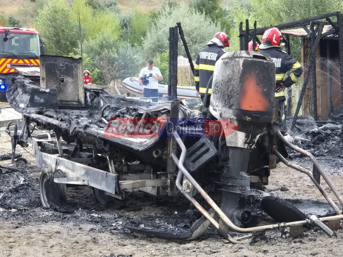 Incendiu violent pe plaja Zoom Beach! Au ars echipamente in valoare de peste 100 de mii de euro. Video