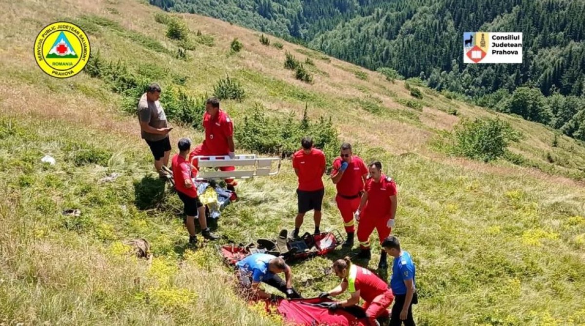 Tragedie in Muntii Grohotis. Un barbat de 69 de ani a murit la cules de afine, in Prahova