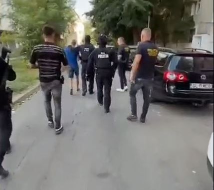 Doi tineri au fost plasati sub control judiciar, dupa ce s-au luat la bataie, in Valu lui Traian