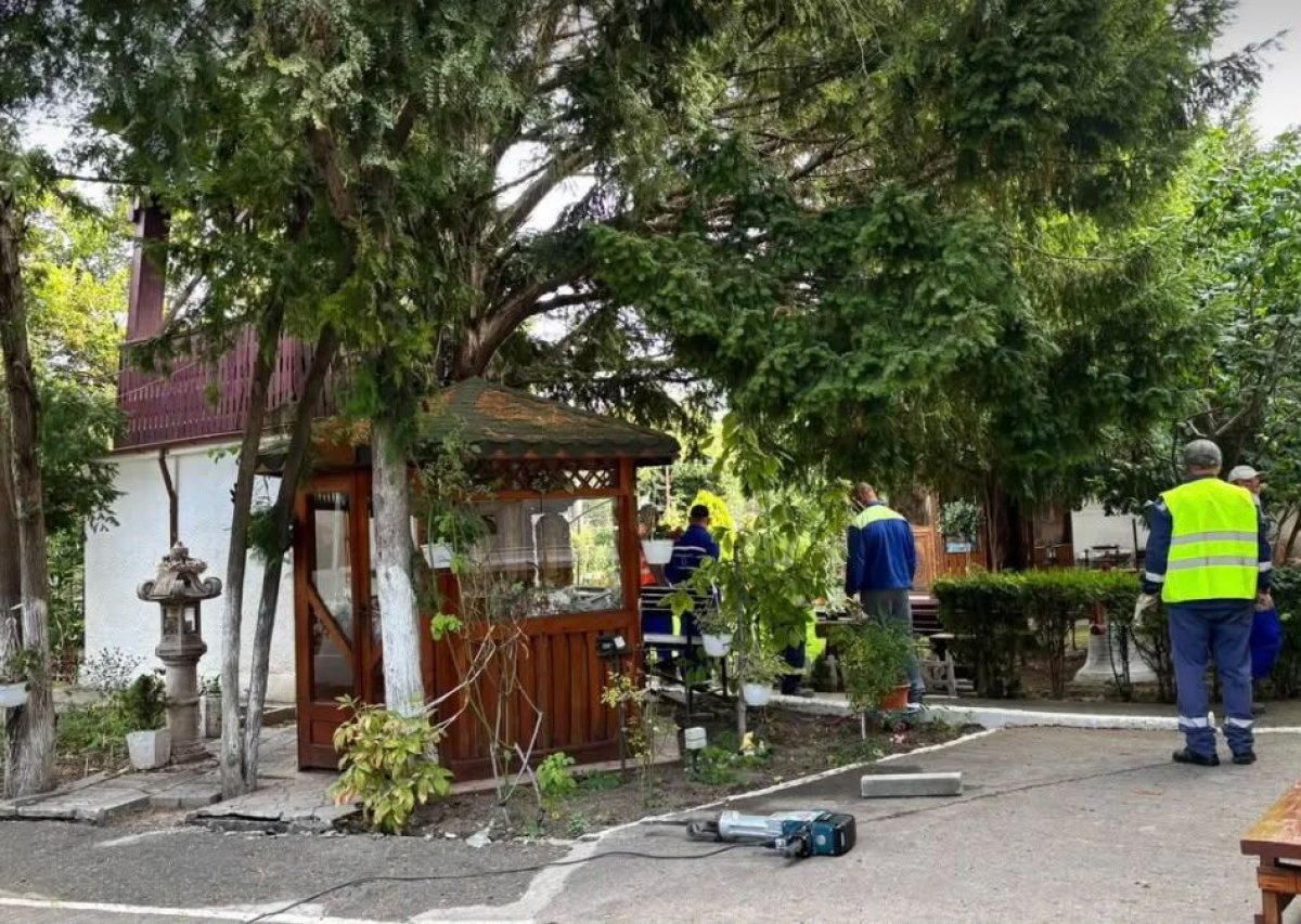 intre lege si Doamne ajuta: Preotul Ilie Petre cere bani de la enoriasi... in timp ce este cercetat de DNA pentru cumparare de influenta intre lege si Doamne ajuta: Preotul Ilie Petre cere bani de la enoriasi... in timp ce este cercetat de DNA pentru cumparare de influenta