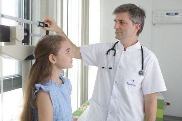 Progrese importante pentru un tratament destinat unei boli rare care afectează creșterea copiilor