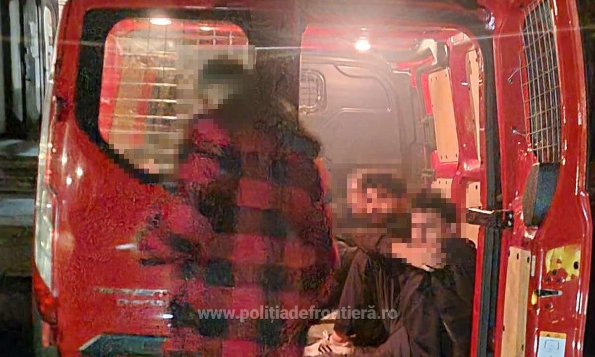 sapte cetateni straini fara drept de a calatori in spatiul Schengen, depistati de politistii de frontiera sapte cetateni straini fara drept de a calatori in spatiul Schengen, depistati de politistii de frontiera